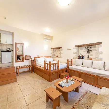 Hotel Dalabelos Estate - Traditional Agrotourism Complex Angeliana (Crete)