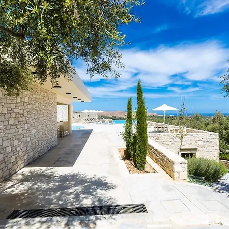 Dalabelos Estate - Traditional Agrotourism Complex Angeliana (Crete)